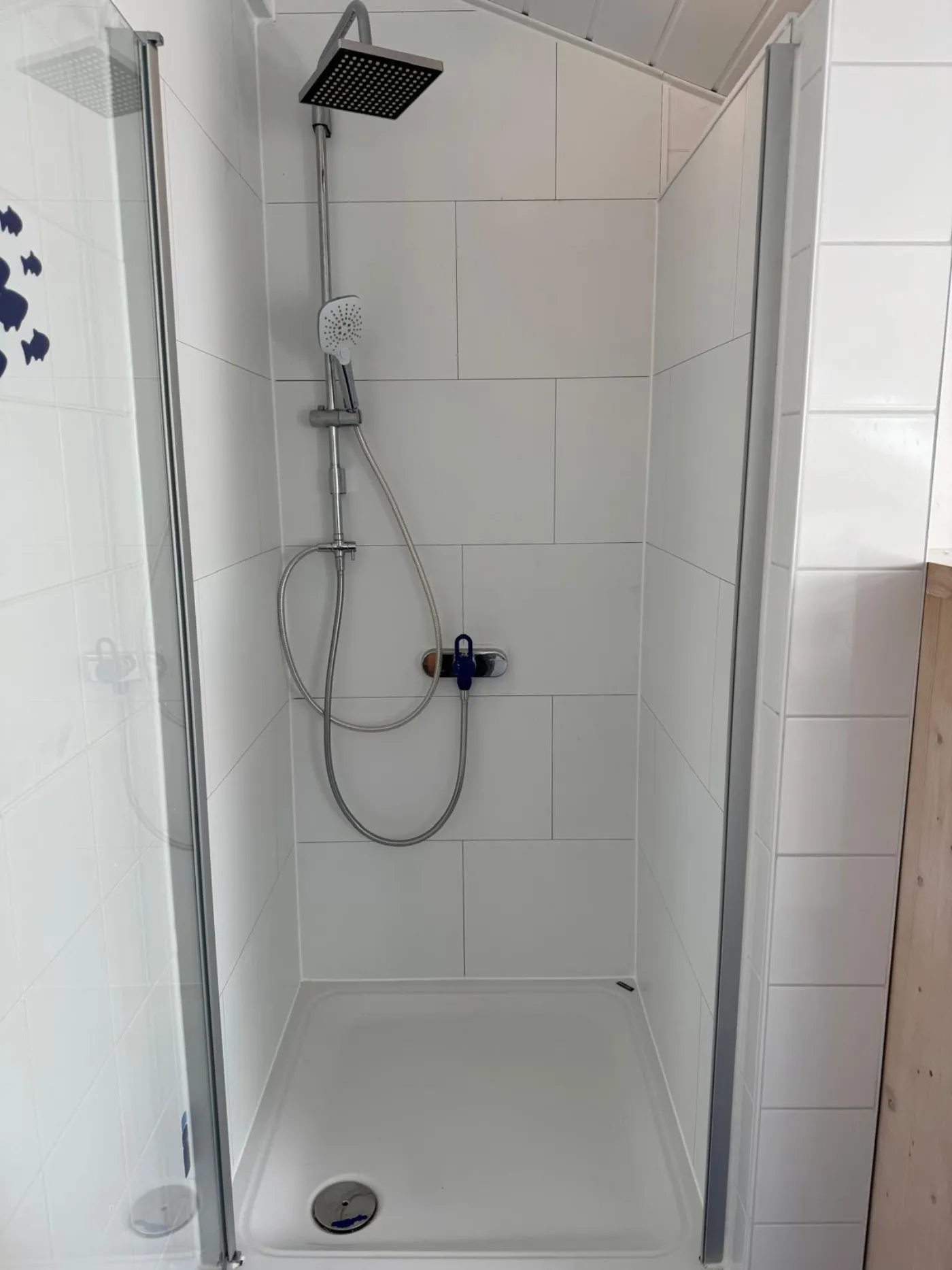 Nachher: Dusche neu gefliest Göppingen – Maler Wildstein